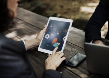 Smart Wearables: Revolutionizing Mental Health Tracking